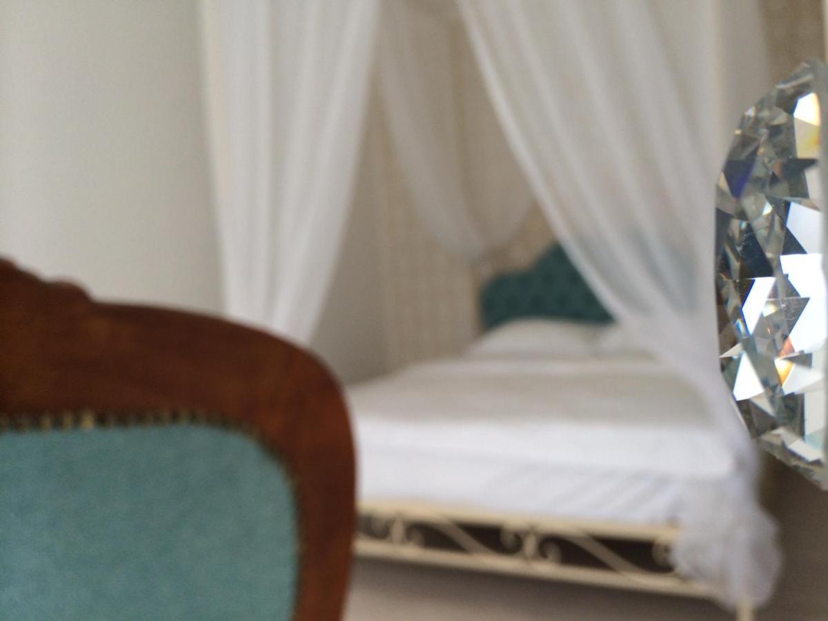 Romantic Apartments - Центр Львова , З Видом На Місто Exteriör bild